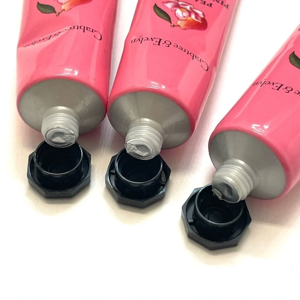Crabtree & Evelyn Pear & Pink Magnolia Hand Therapy .9 oz Travel Size Lotion